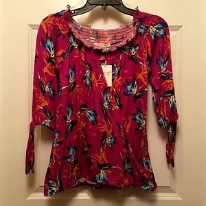 NWT Living Doll Navy Floral Top Size M 3/4 sleeve blouse